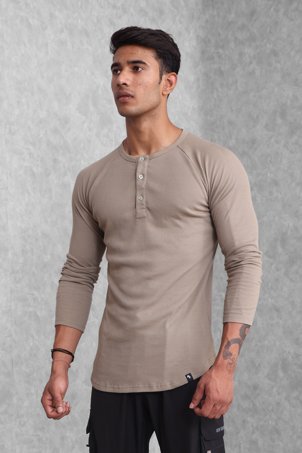 Muscle Up- Ribbed Henley T-shirts - Beige