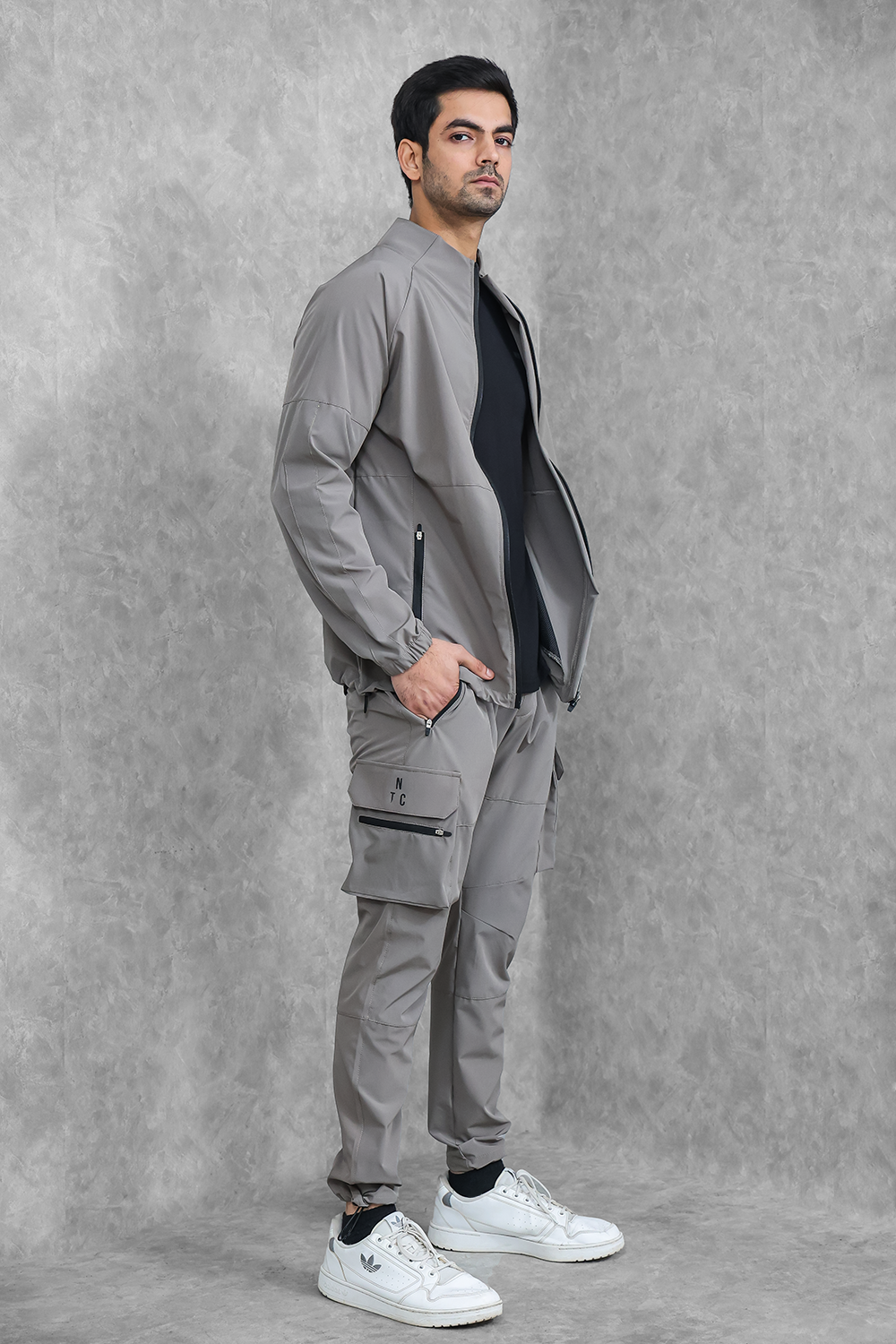 Impact Woven Cargo Tracksuit - Dark Mink