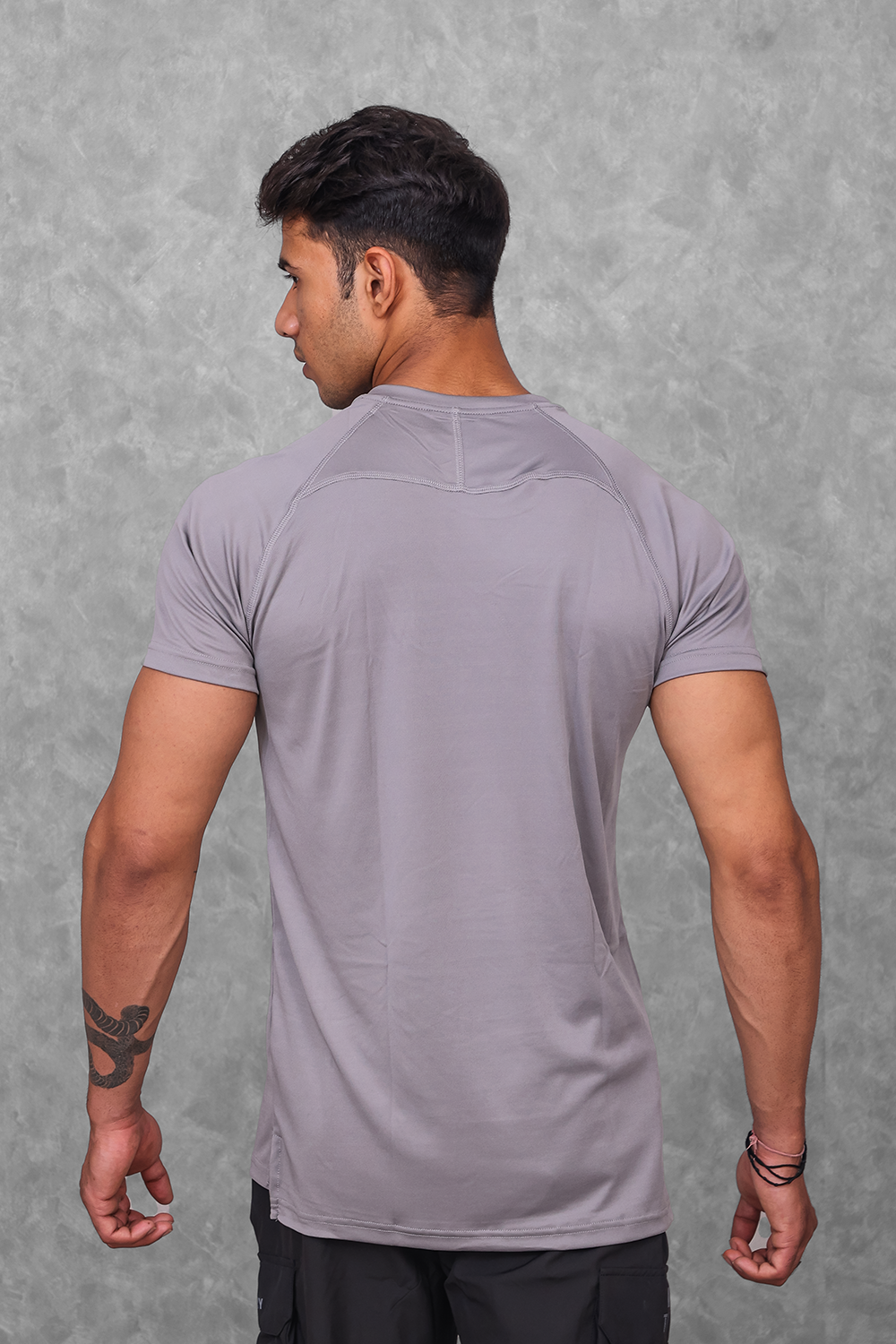 Insignia T-Shirt - Grey