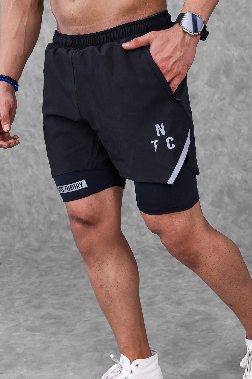 Critical performance Shorts 5 Inch - Black