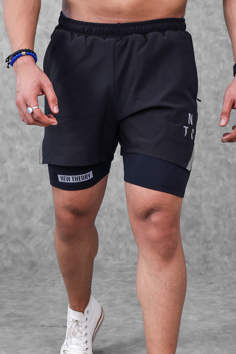 Critical performance Shorts 5 Inch - Black