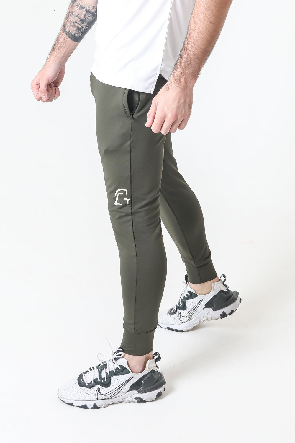 Kryjer X NTC Essential Jogger - Olive