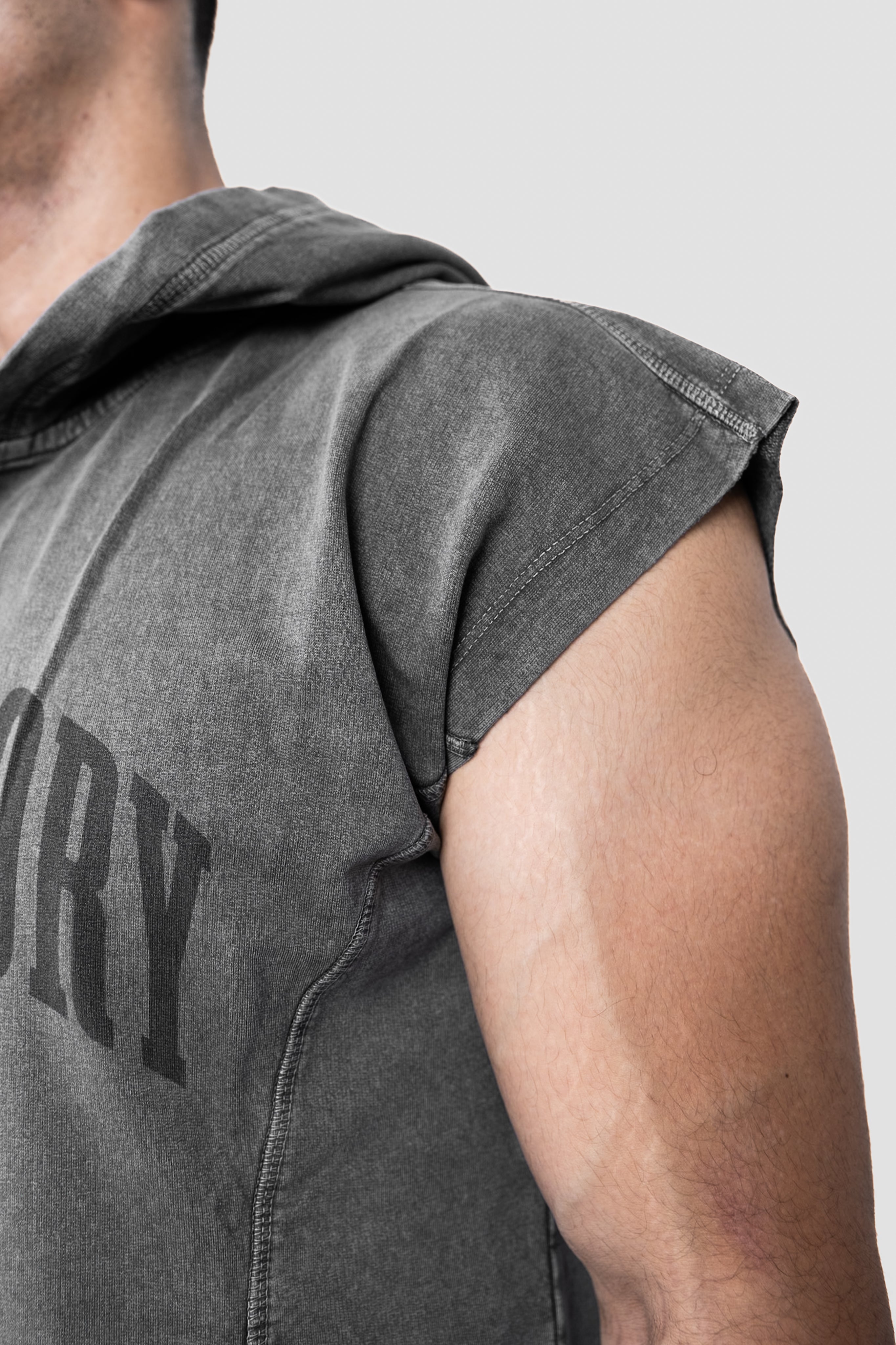 Carbon Straight Leg Pant - Black & Washed Sleeveless Zip Hoodie Dark Grey
