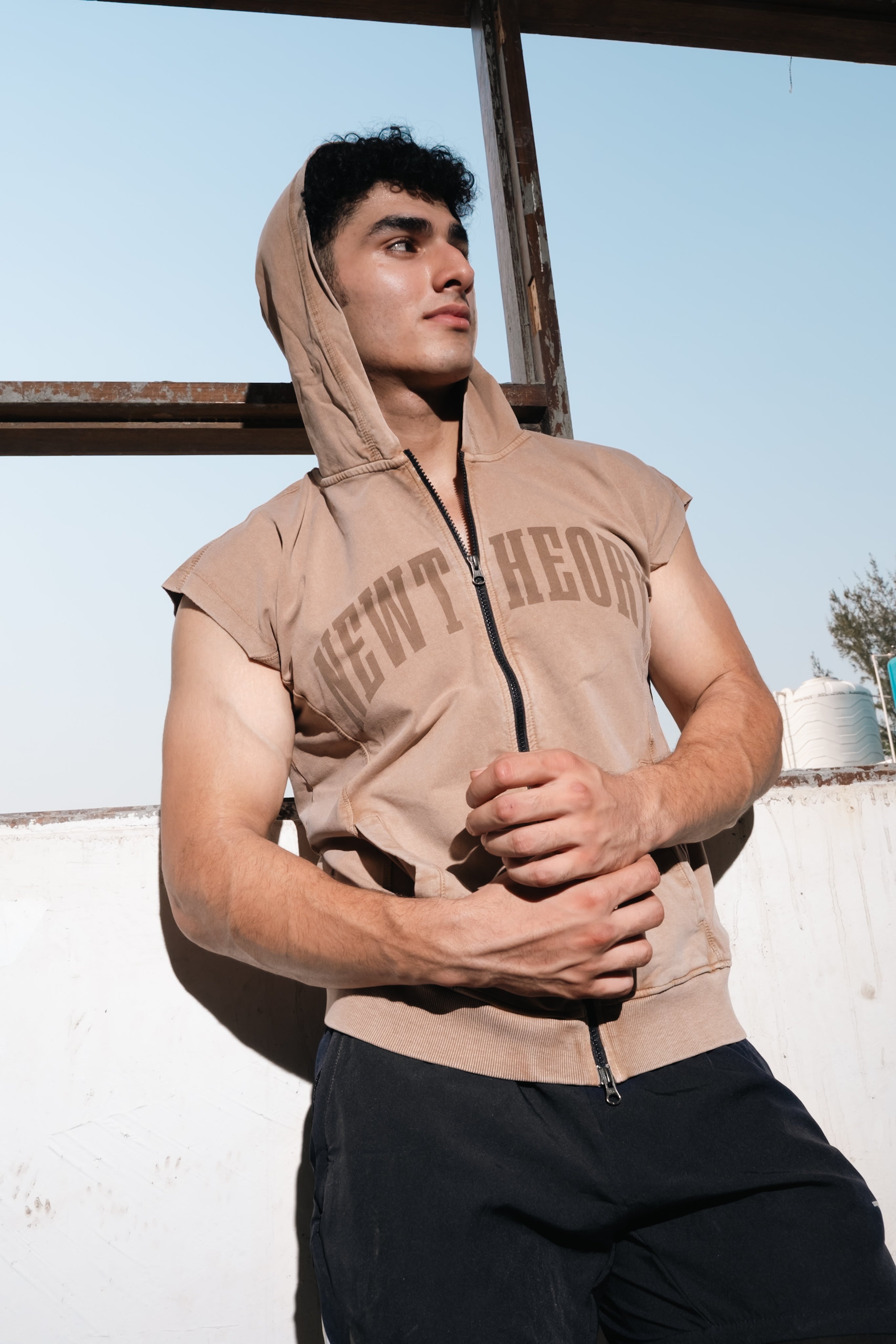 Carbon Straight Leg Pant - Black & Washed Sleeveless Zip Hoodie Mocha Brown
